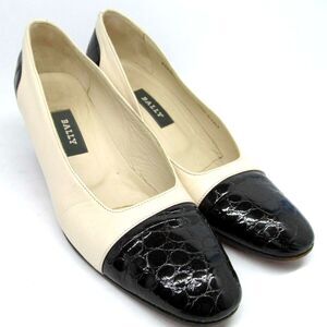 Bally Alligator Print Pumps Mariner Size US 7.5 N